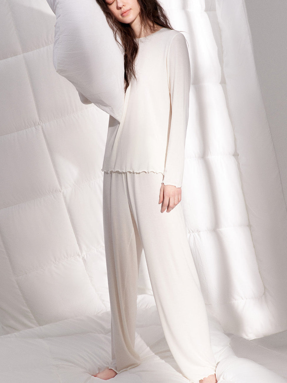 Long Sleeve Naia™ Sleep Set