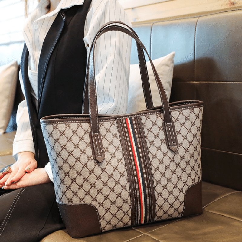Bolsa de Ombro de Couro Feminina Carmen - Frete Grátis