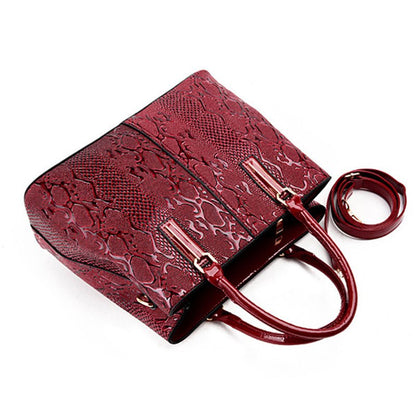 Bolsa Feminina Transversal de Verniz - Frete Grátis