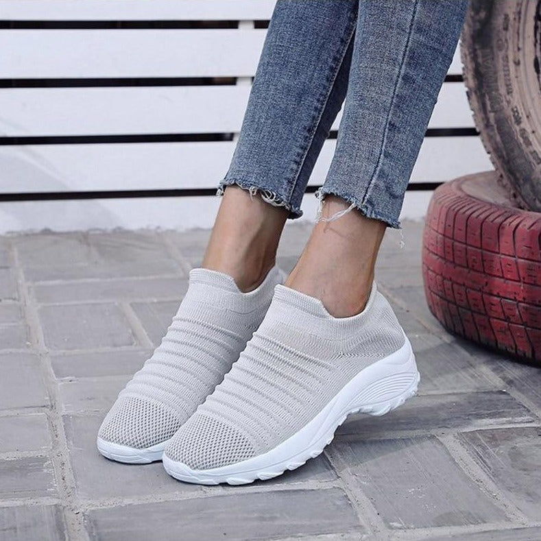 Tenis feminino confortavel - Cora - Frete Grátis