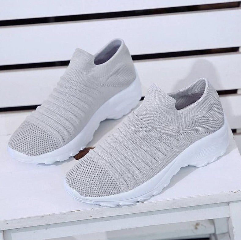 Tenis feminino confortavel - Cora - Frete Grátis