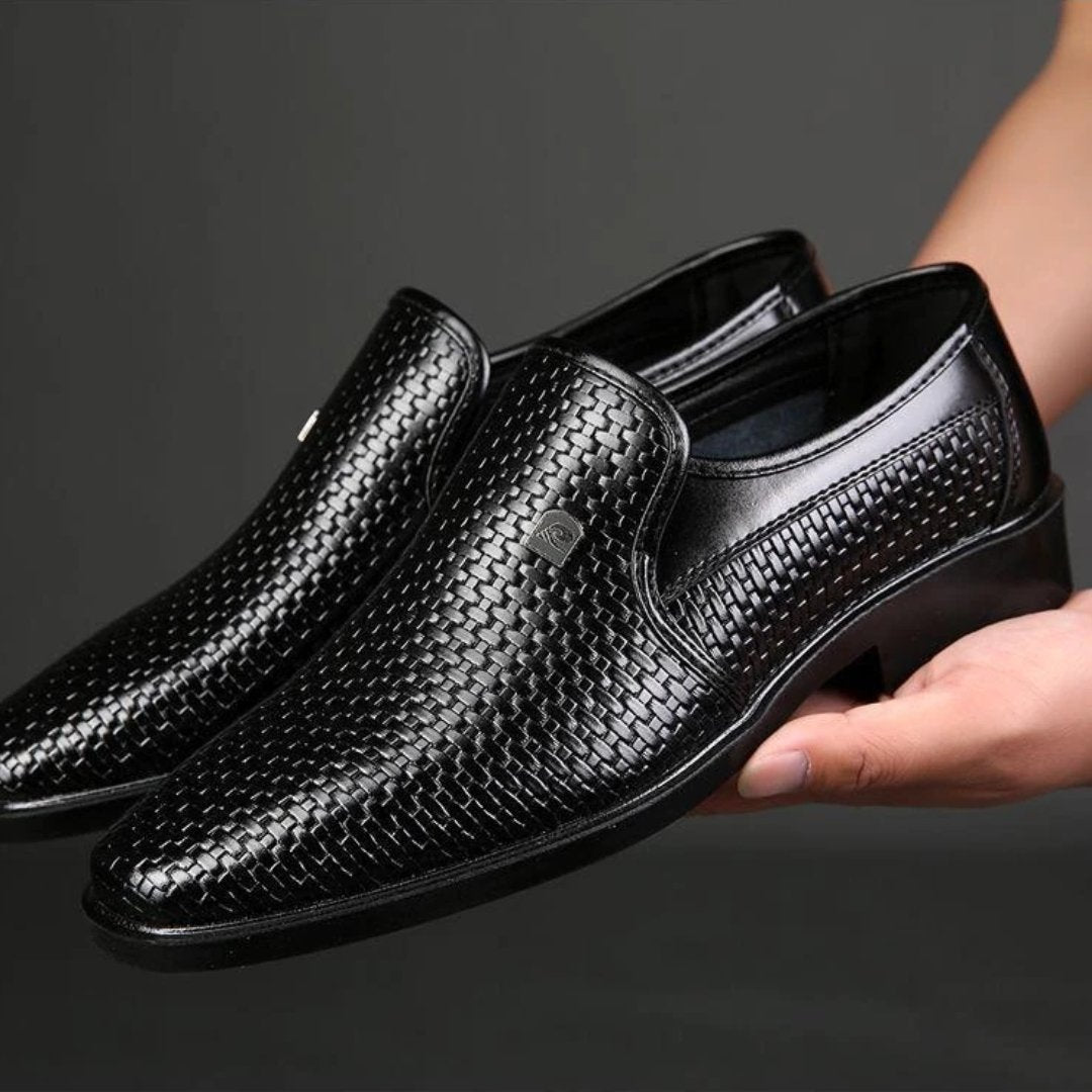Sapato Masculino de Couro Monograma - Frete Grátis